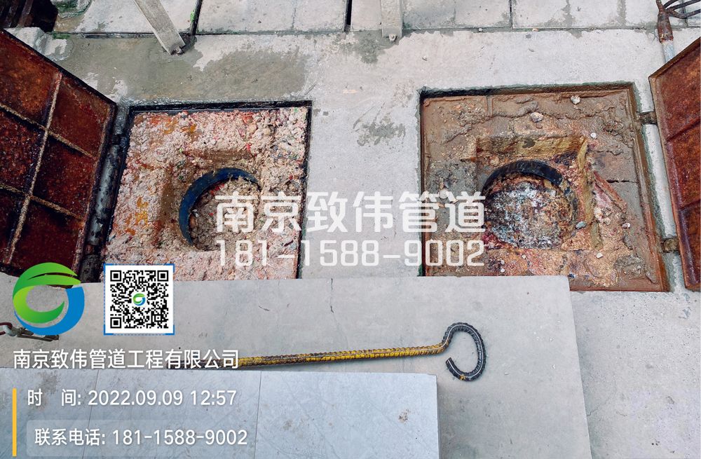 双塘工地食堂隔油池油污清理施工现场